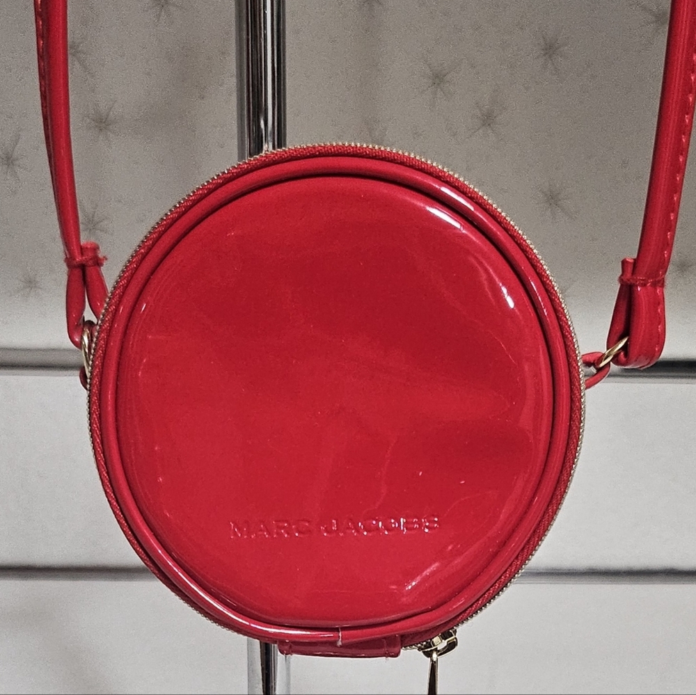 NWOT Mini Marc Jacobs round crossbody pouch - Picture 2 of 8